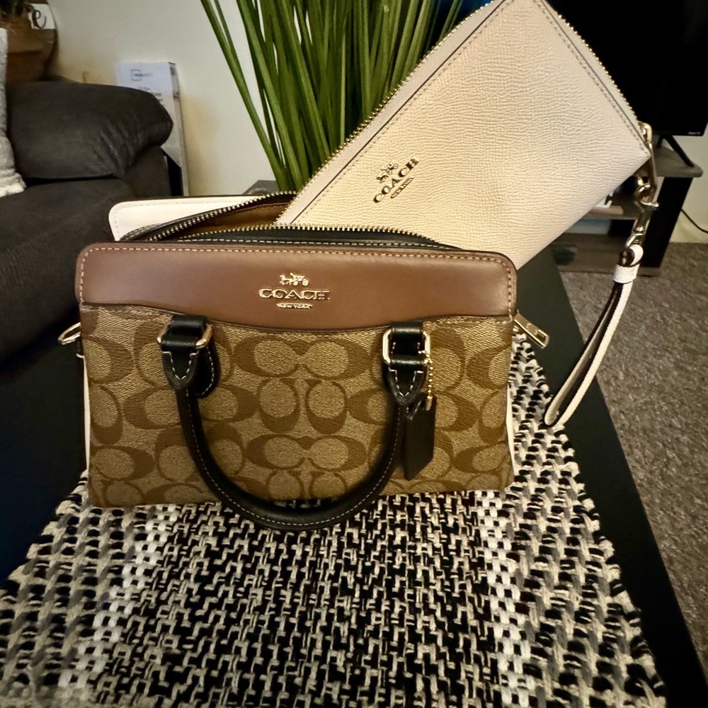 Authentic coach bag and wallet set